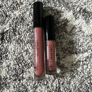 Anastasia Beverly Hills Lip Gloss- Kristen and smaller is toffee